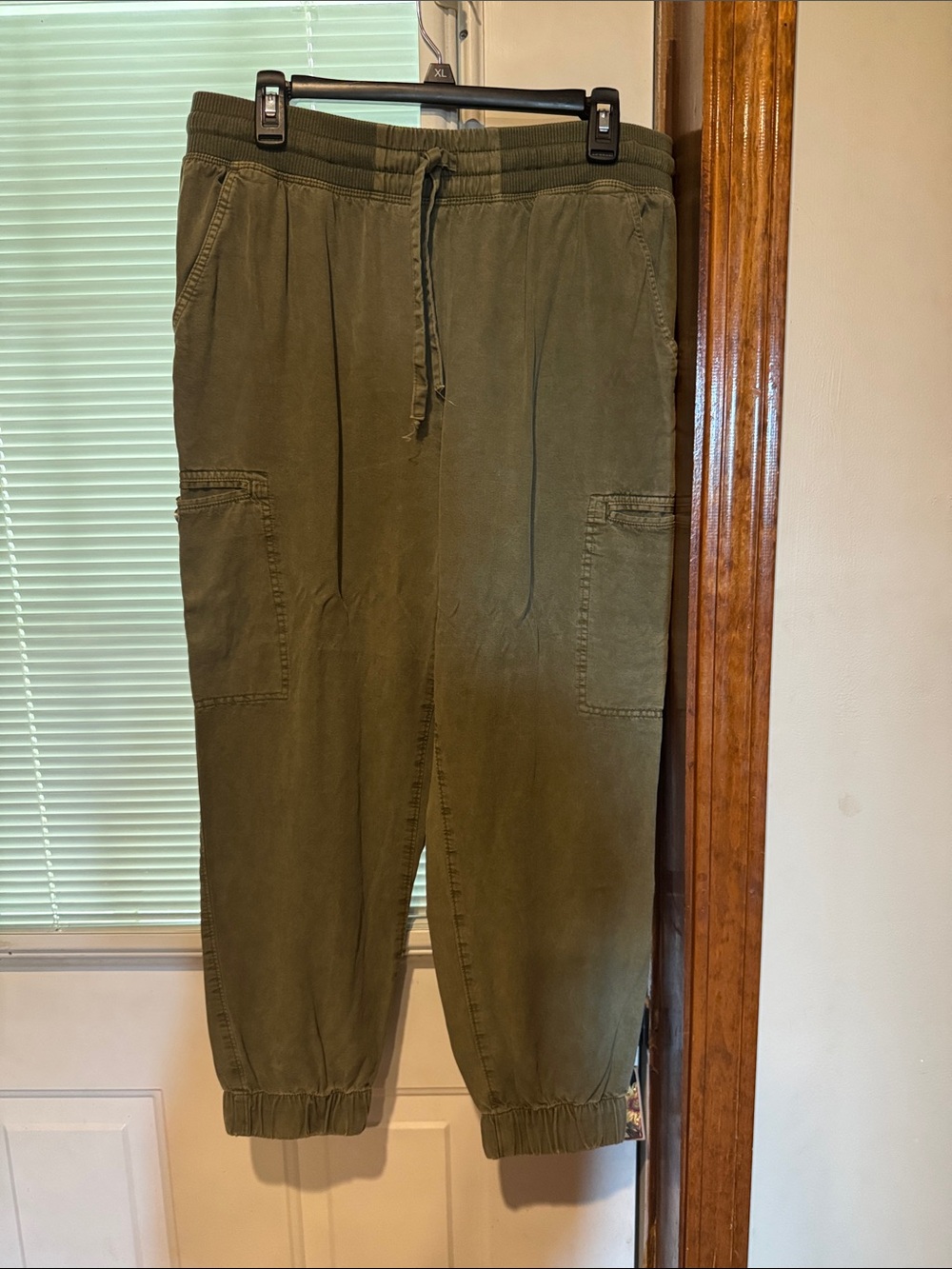 aerie Women’s Cargo Jogger Pants
